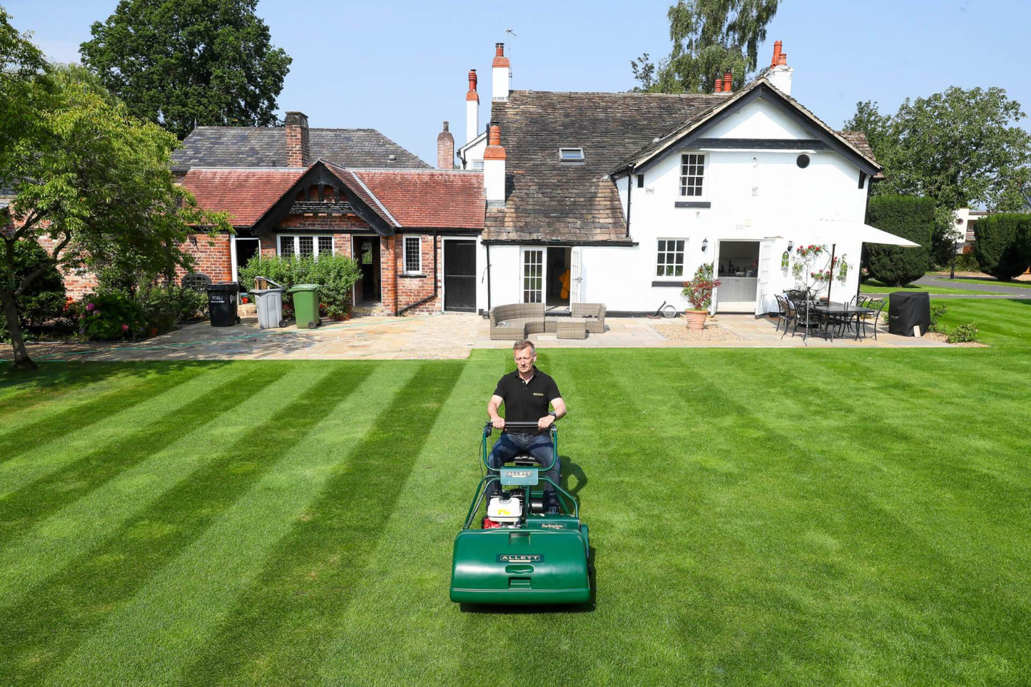 Allett Buckingham 24H Petrol Cylinder Mower