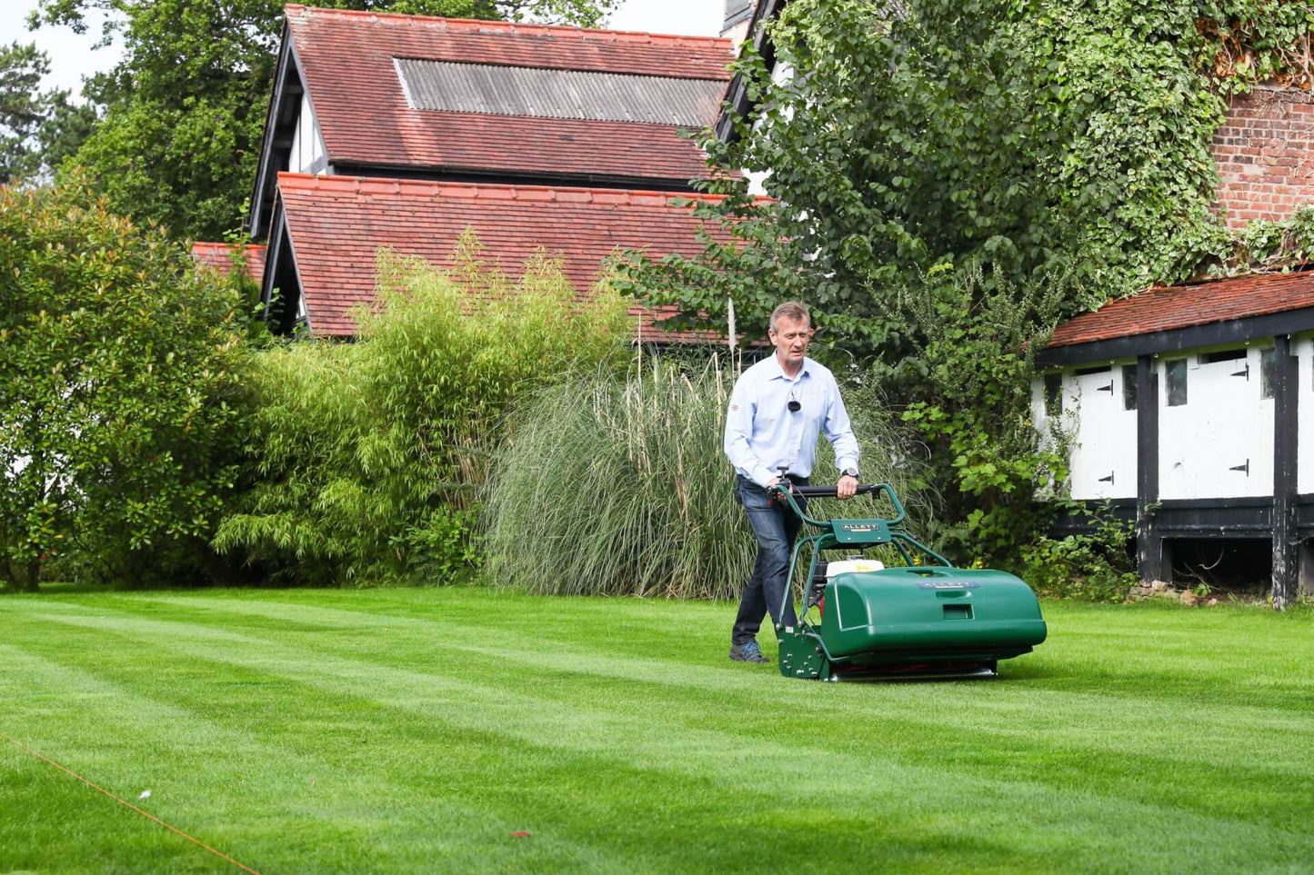 Allett Buckingham 24H Petrol Cylinder Mower