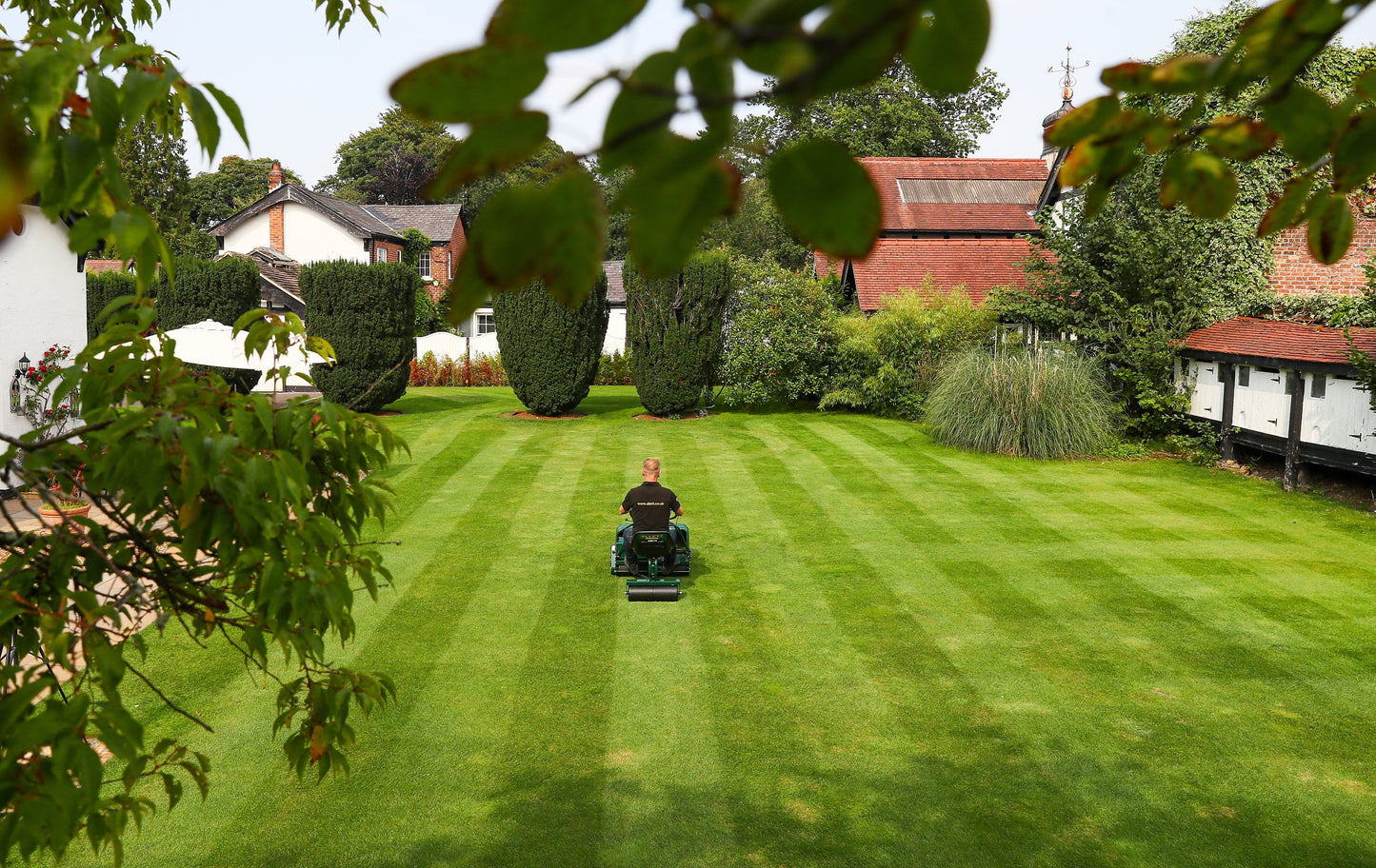Allett Buckingham 30H Petrol Cylinder Mower