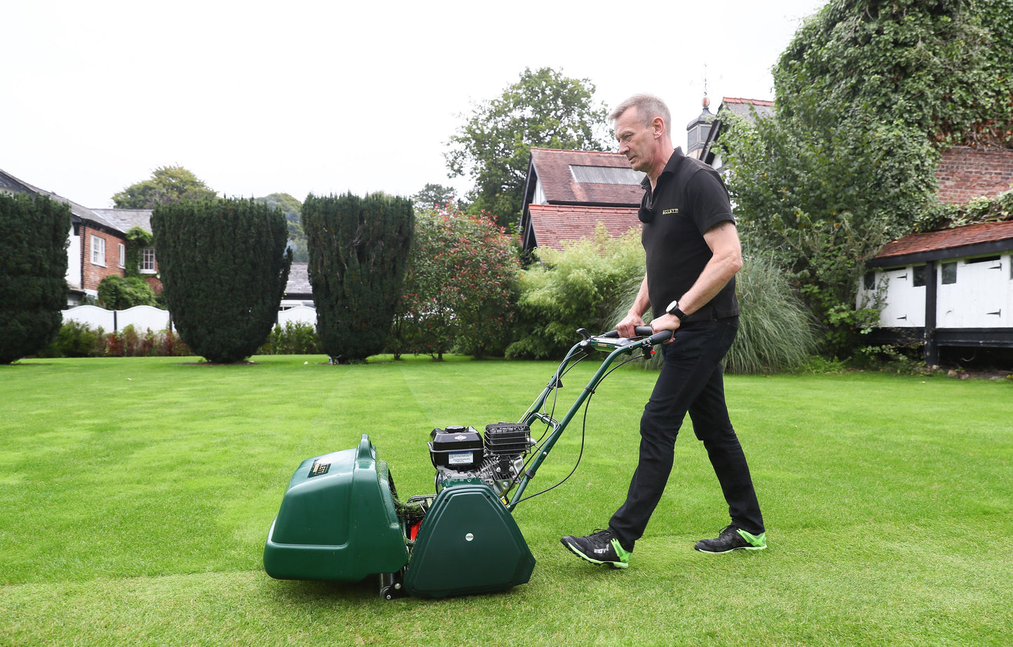 Allett Kensington 17H Petrol Cylinder Mower