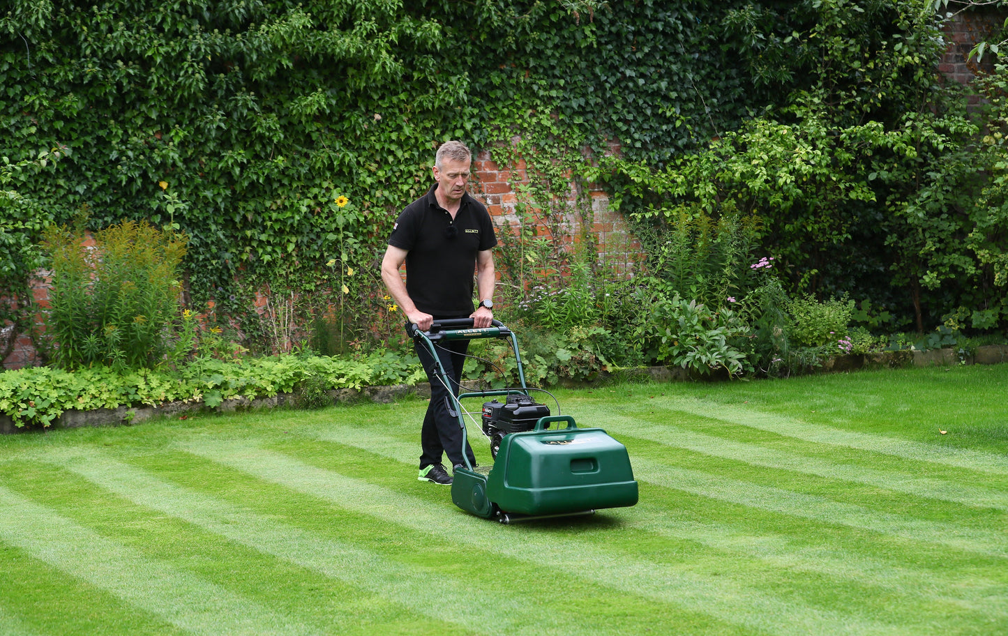 Allett Kensington 17H Petrol Cylinder Mower