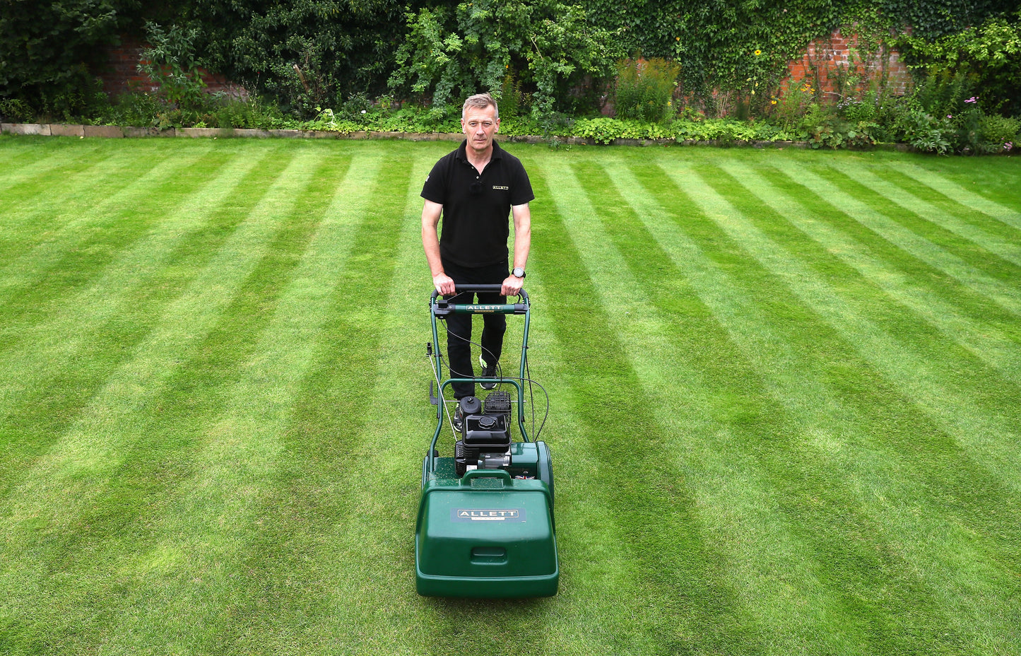 Allett Kensington 17H Petrol Cylinder Mower
