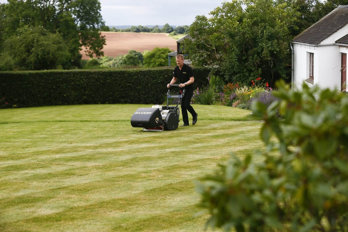 Load video: Creating a Beautifully Striped Lawn with an Allett Buffalo 20 Cylinder Mowe