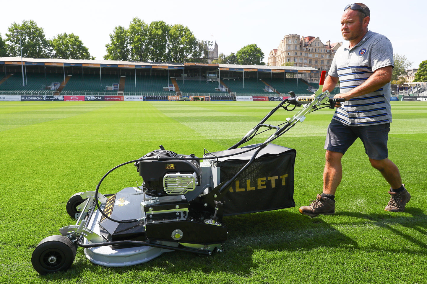 Allett Uplift 86 Vacuum Stadium Rotary Mower