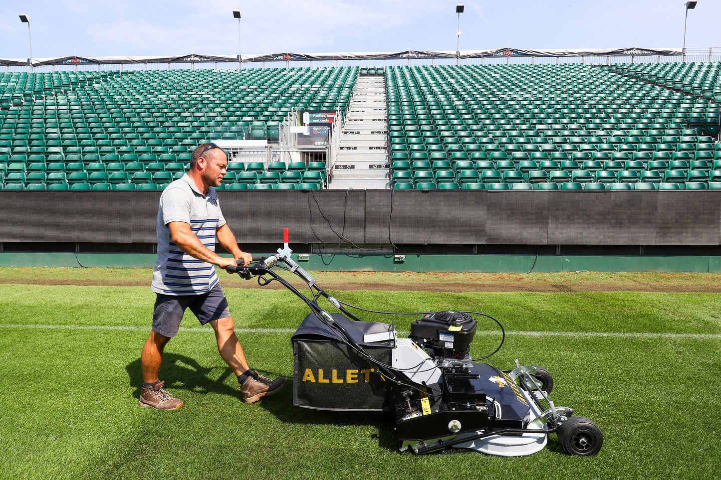 Allett Uplift 86 Vacuum Stadium Rotary Mower