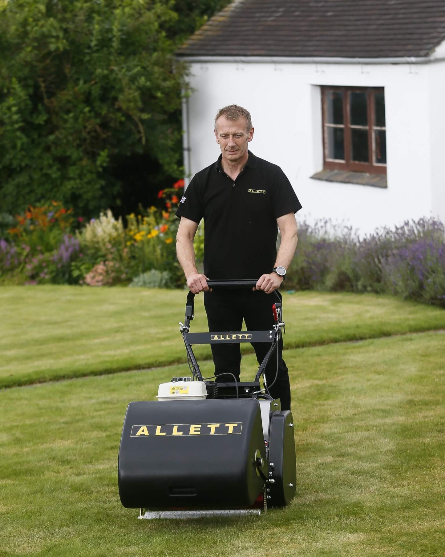 Allett Buffalo 20 Cylinder Mower