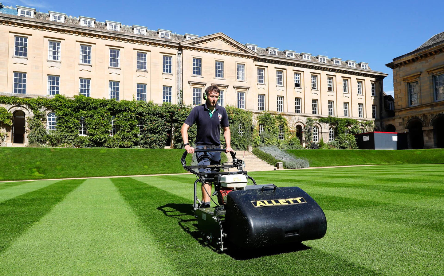 Allett C27 Cylinder Mower (Power-unit with Grassbox)