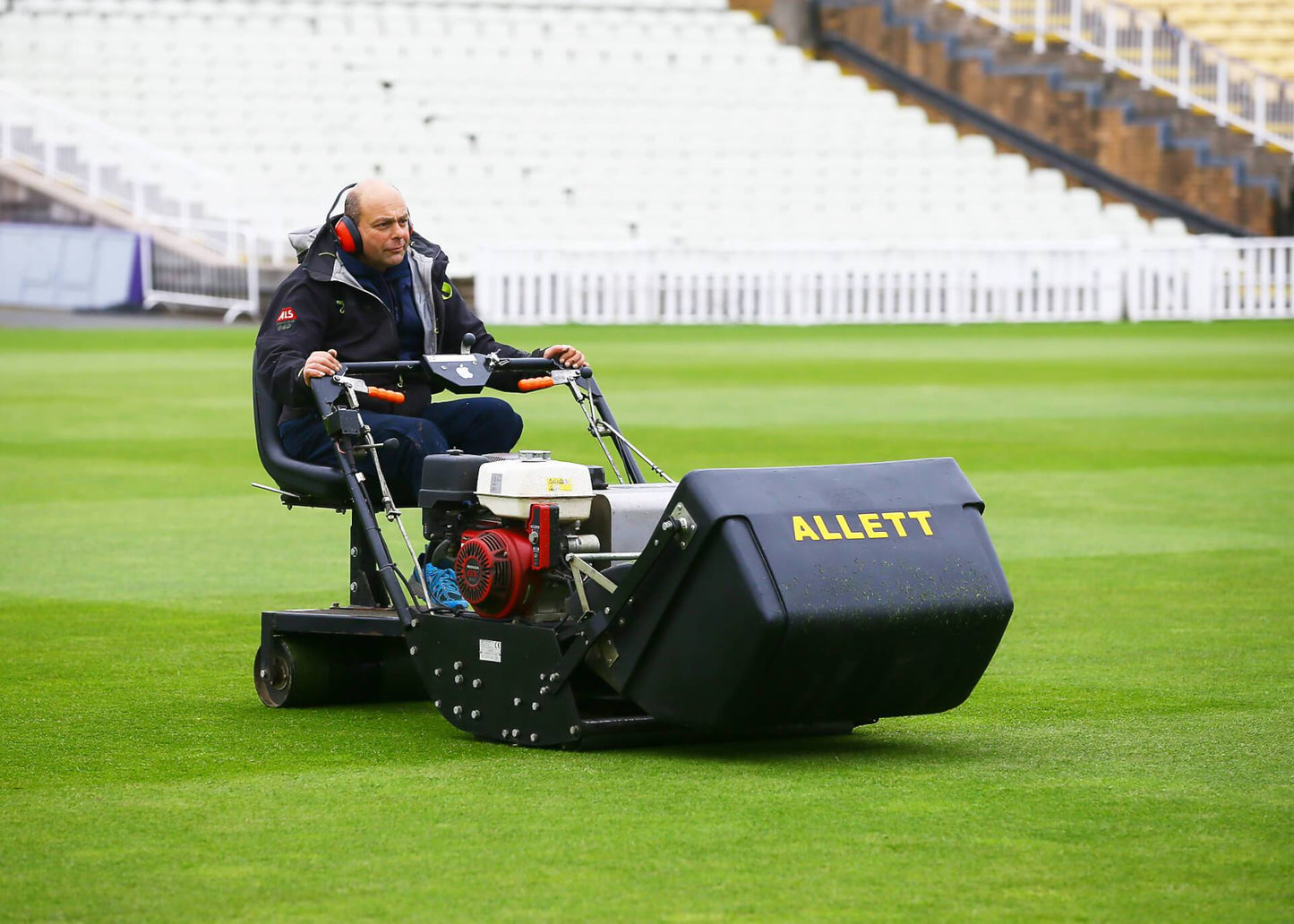 Allett Regal 36 Cylinder Mower