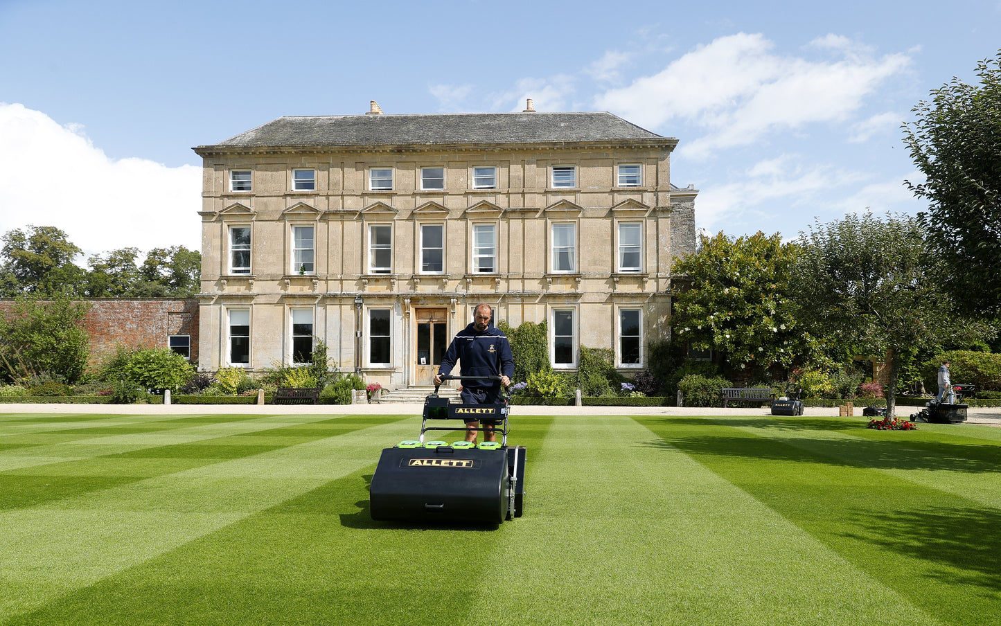 Allett C34 Evolution Cylinder Mower (Power-unit with Grassbox)